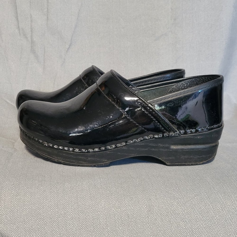 Dansko Professional Clog- Black Patent- Size 38 - image 2